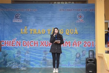 Chiến dịch Xuân ấm áp của BCH Đoàn trường đại học Điện Lực